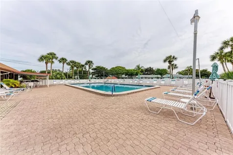 4006 36th Avenue Drive W Bradenton FL 34205