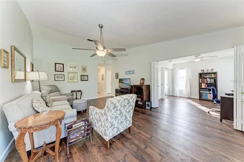 4006 36th Avenue Drive W Bradenton FL 34205