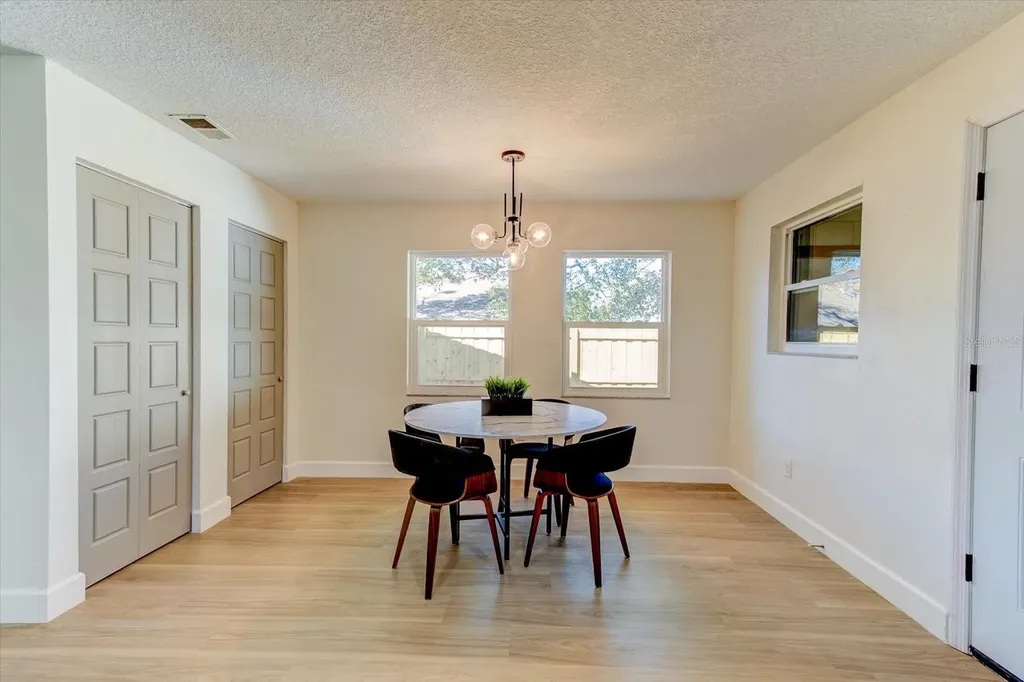 20 Woodlands Circle Ormond Beach FL 32174