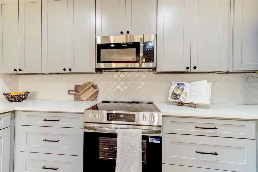 20 Woodlands Circle Ormond Beach FL 32174