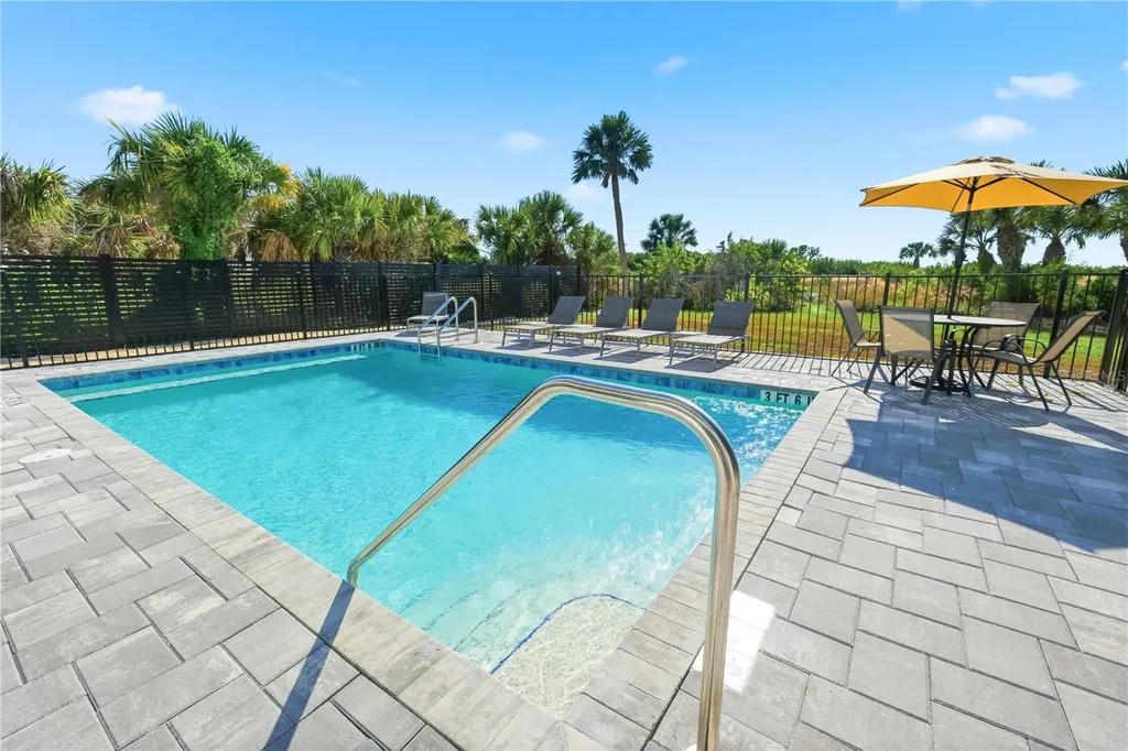 450 Beach Road Sarasota FL 34242