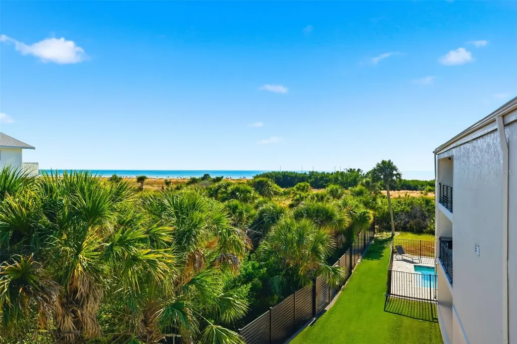 450 Beach Road Sarasota FL 34242