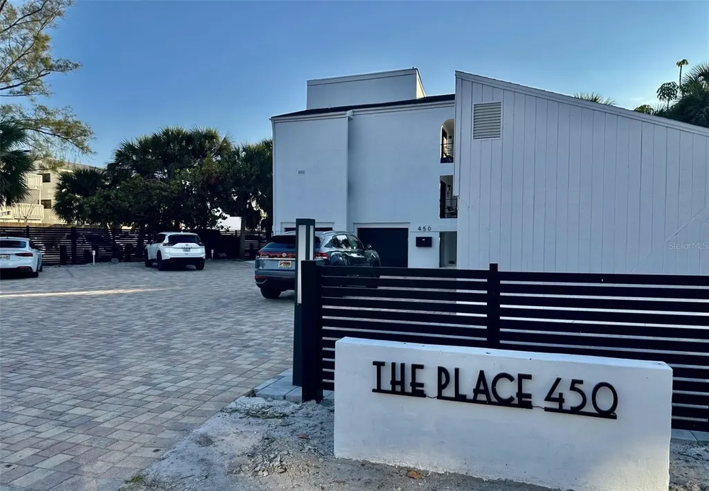 450 Beach Road Sarasota FL 34242