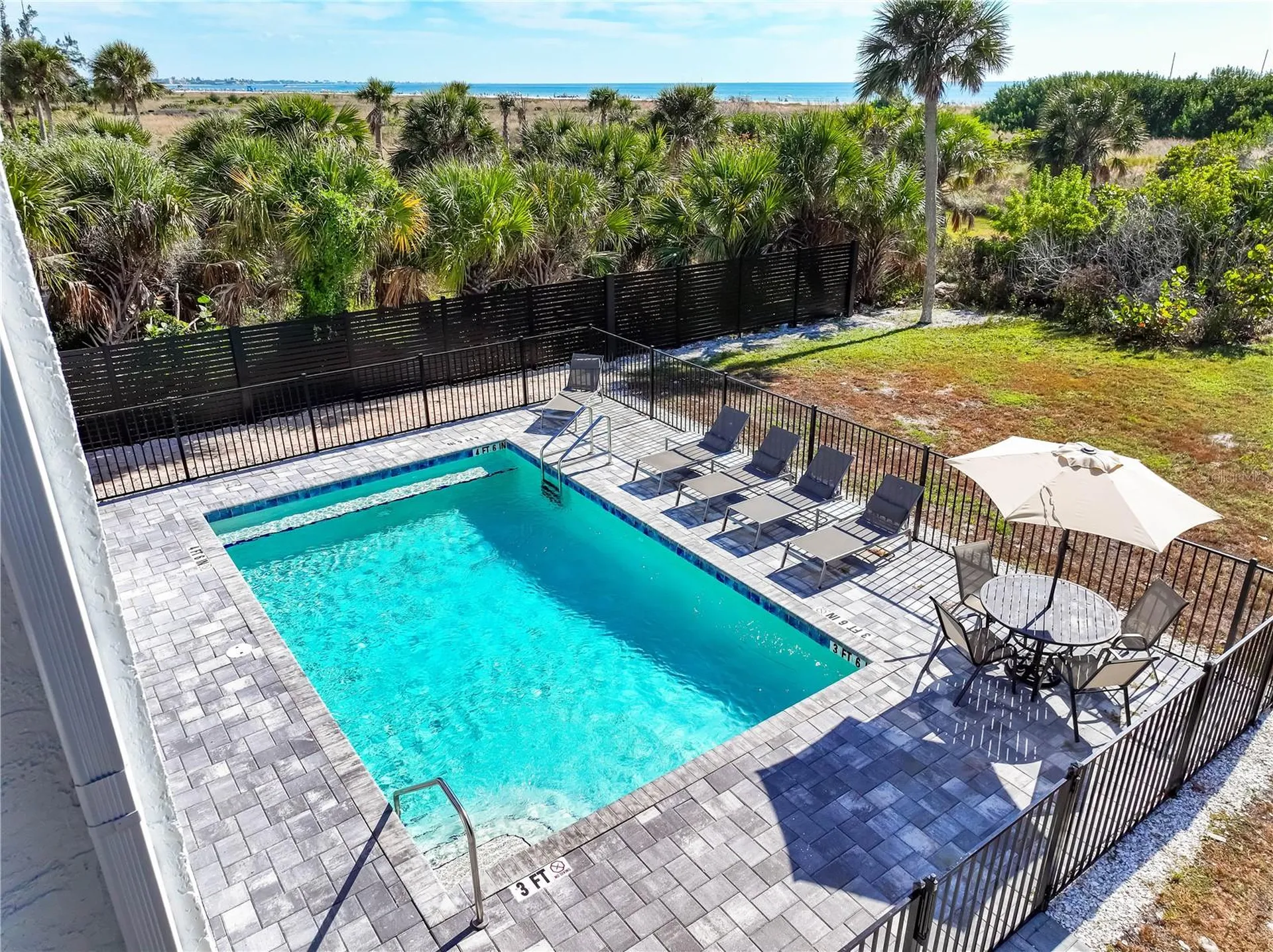 450 Beach Road Sarasota FL 34242