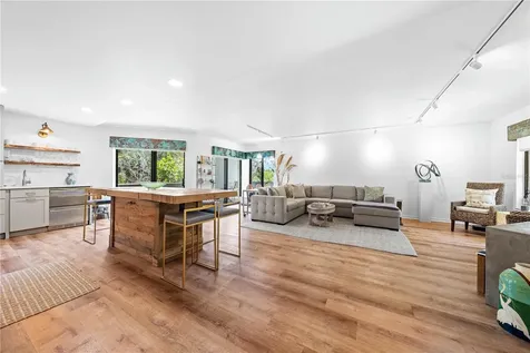 450 Beach Road Sarasota FL 34242