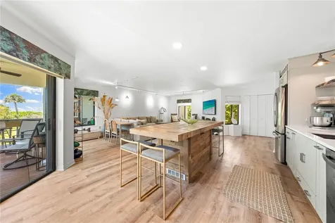 450 Beach Road Sarasota FL 34242