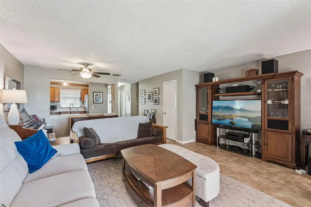 2538 Rio Pinar Lakes Boulevard Orlando FL 32822