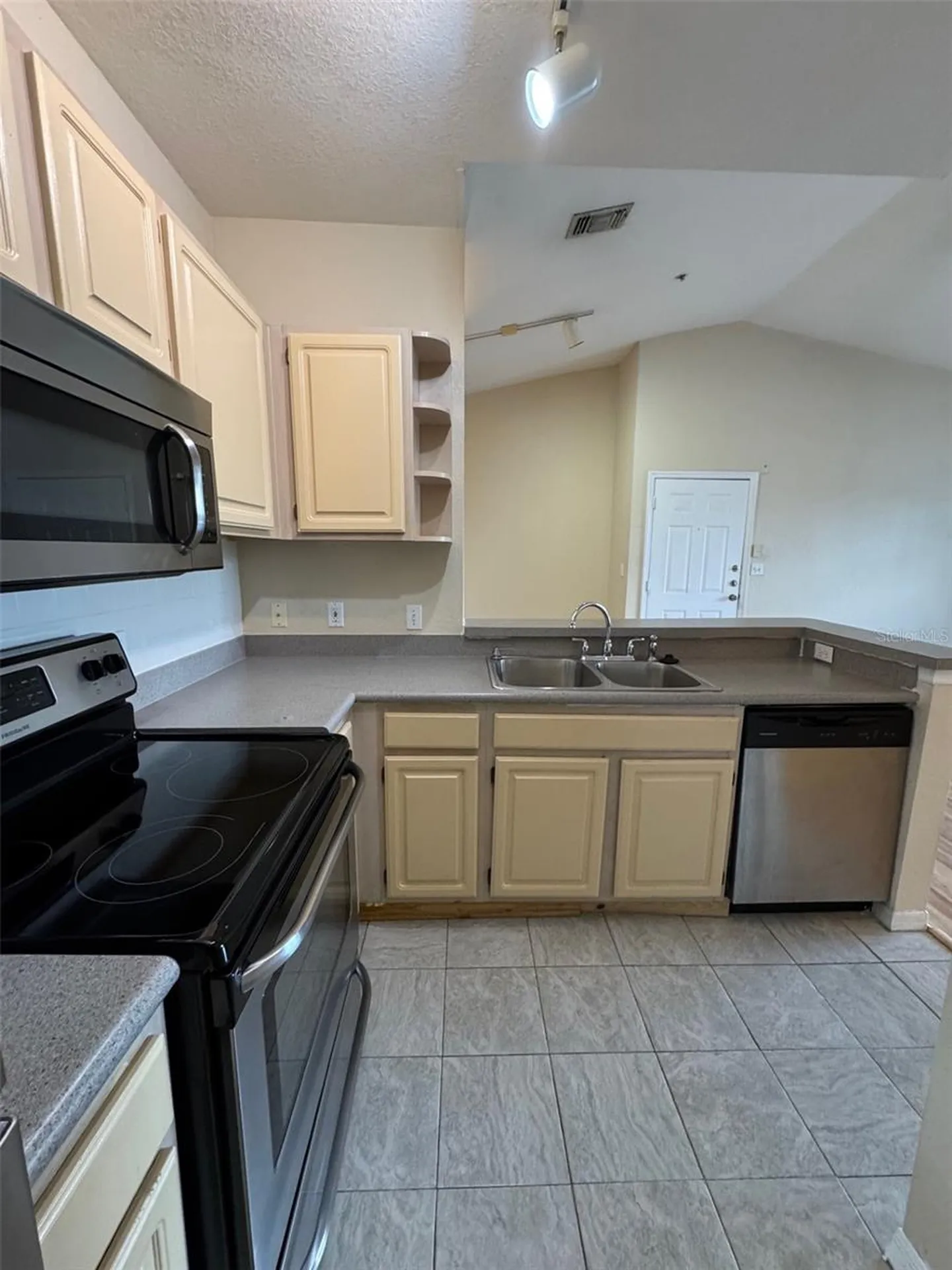 5817 Legacy Crescent Place Riverview FL 33578