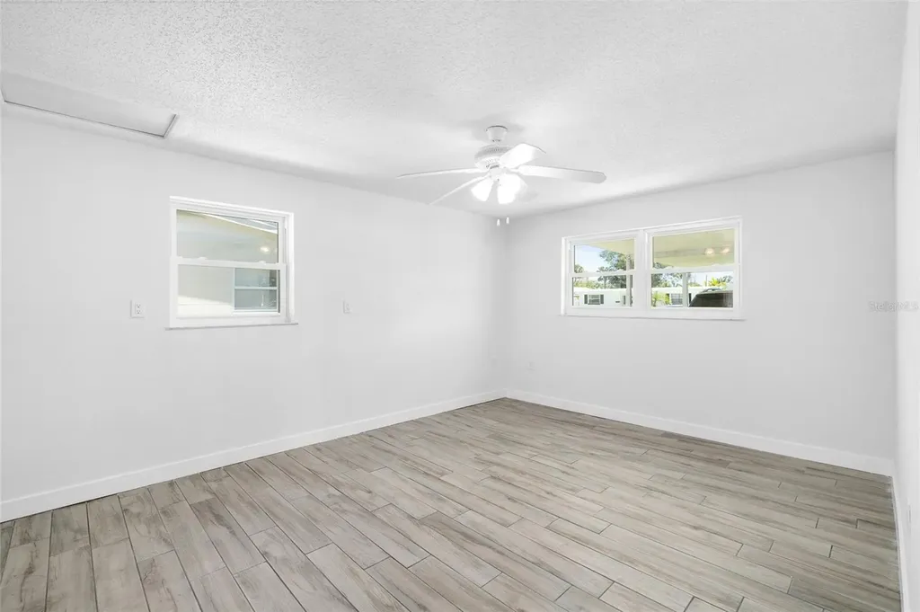 1827 Nevada Avenue NE St Petersburg FL 33703