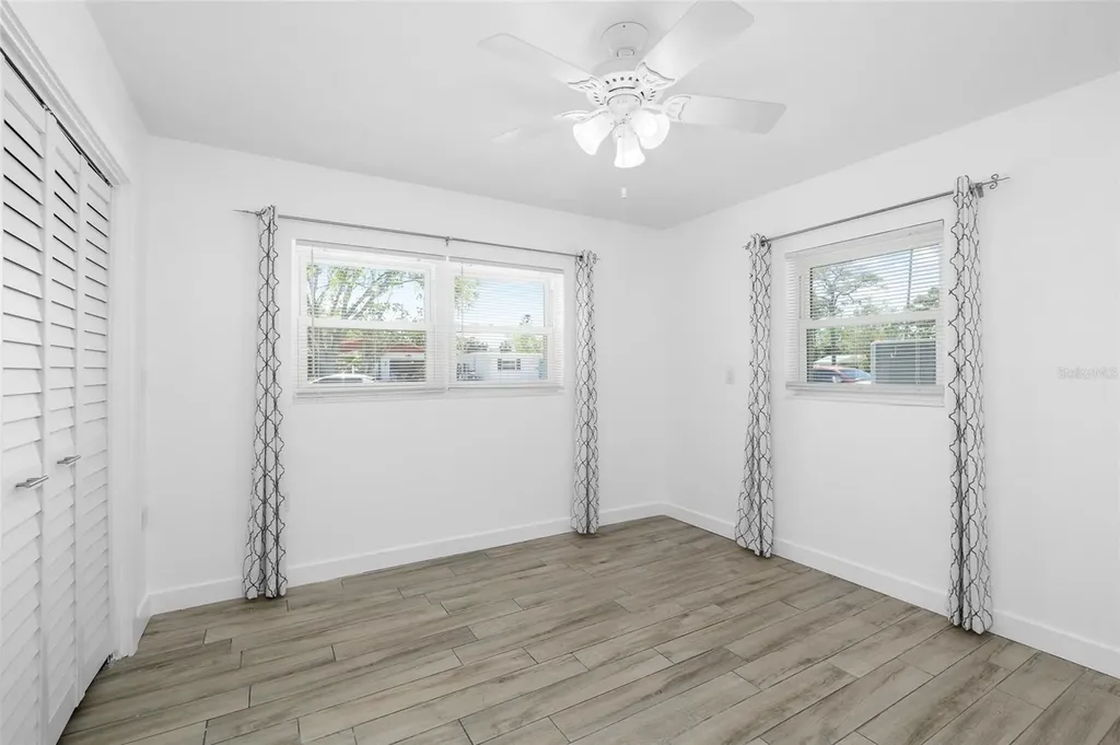1827 Nevada Avenue NE St Petersburg FL 33703