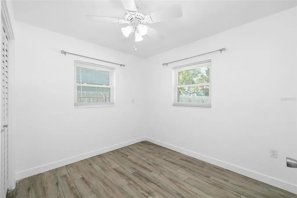 1827 Nevada Avenue NE St Petersburg FL 33703