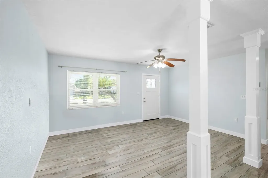 1827 Nevada Avenue NE St Petersburg FL 33703