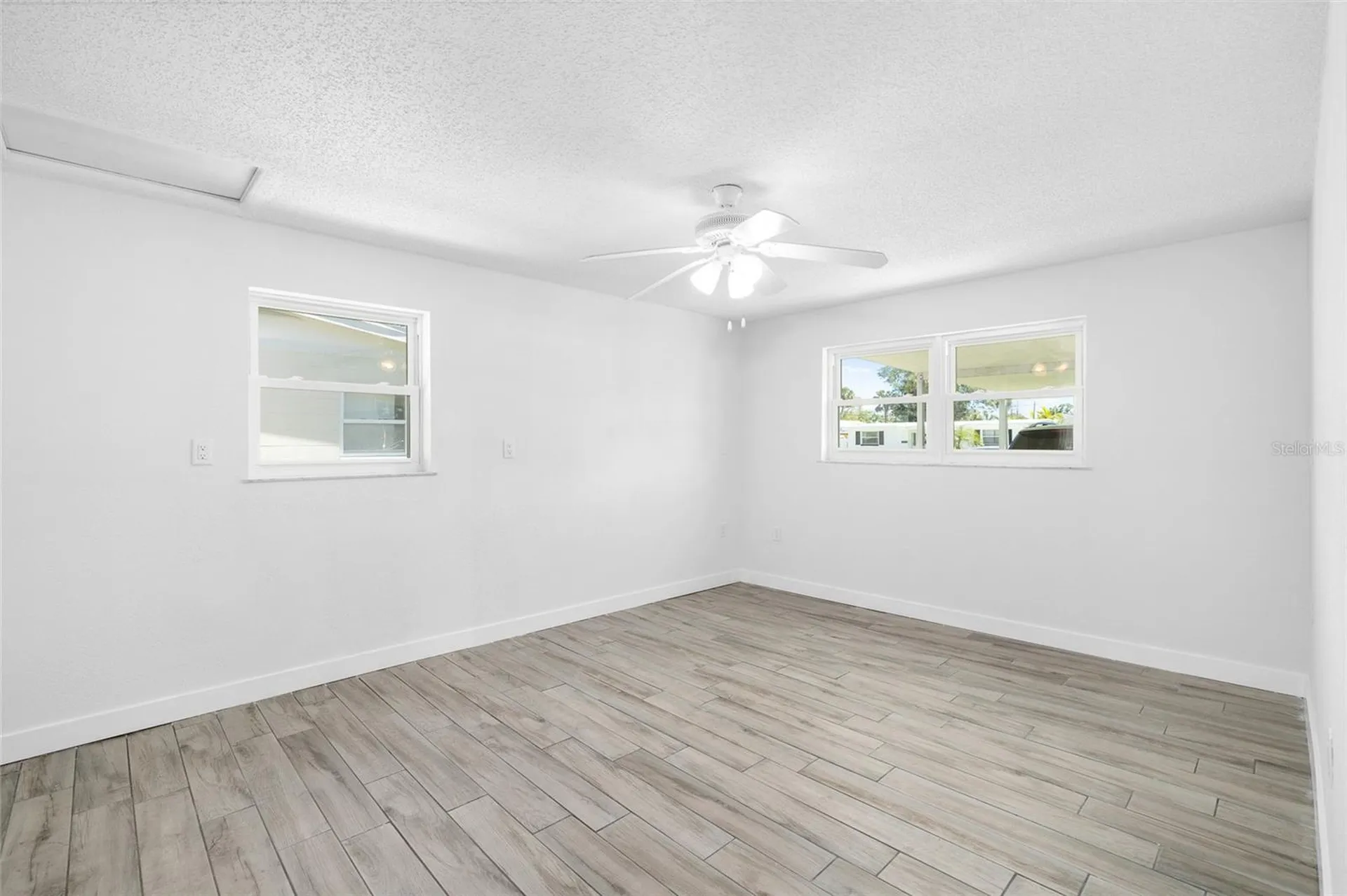 1827 Nevada Avenue NE St Petersburg FL 33703