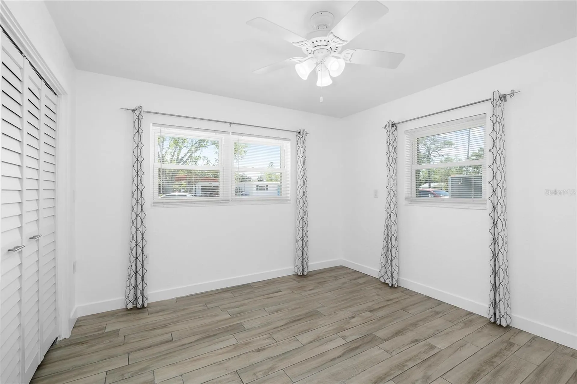 1827 Nevada Avenue NE St Petersburg FL 33703