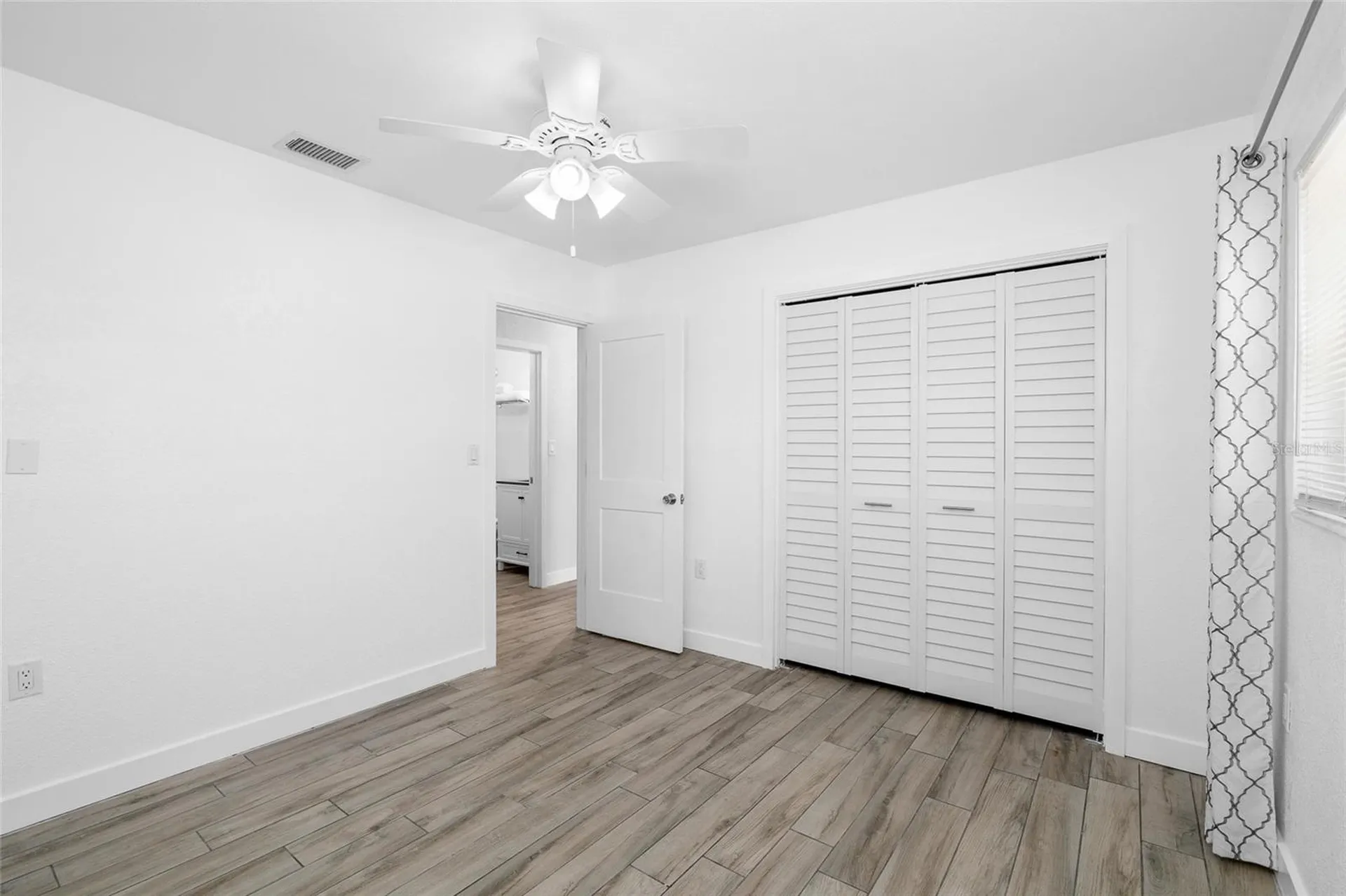 1827 Nevada Avenue NE St Petersburg FL 33703