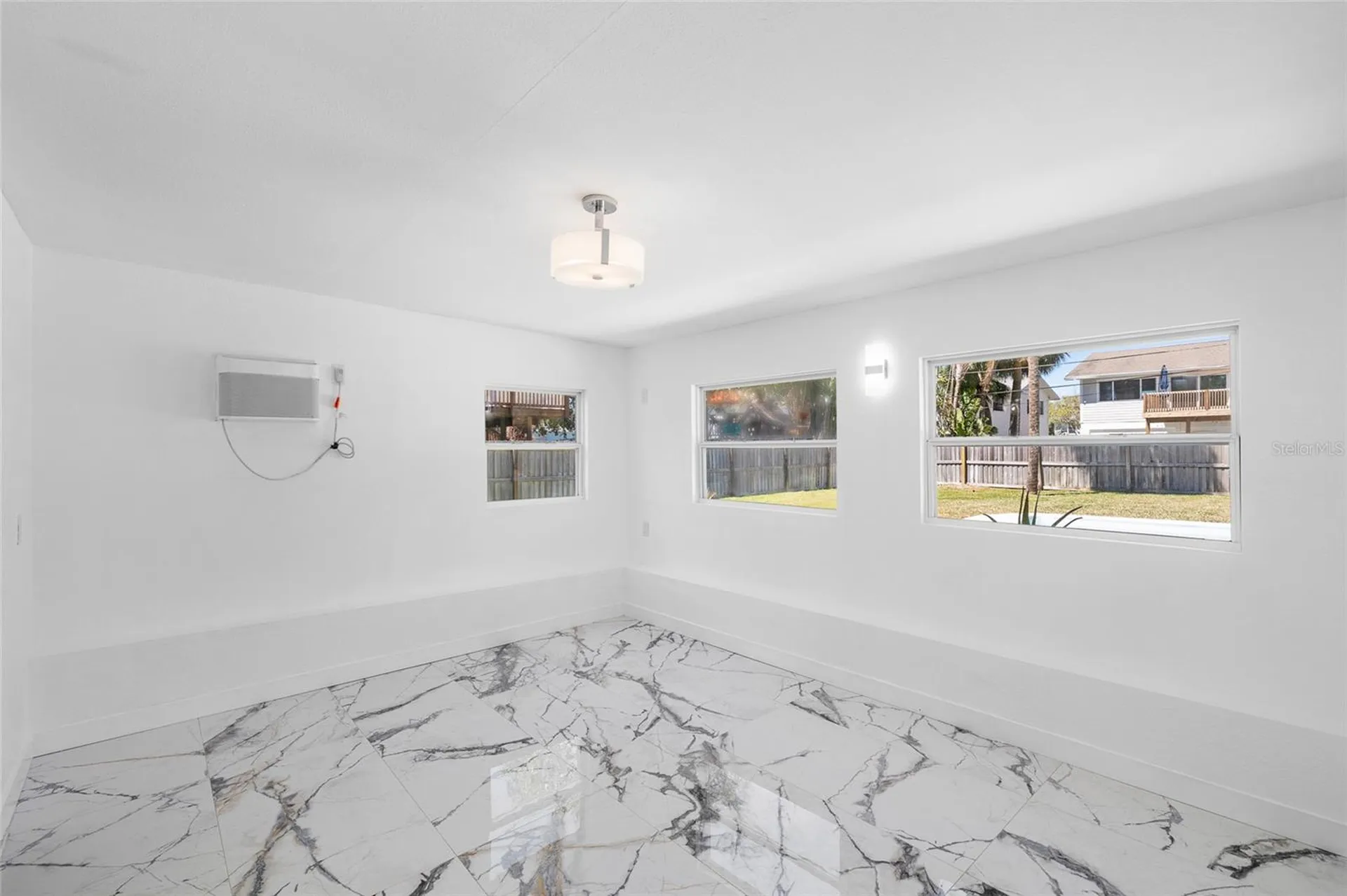 1827 Nevada Avenue NE St Petersburg FL 33703