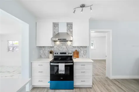 1827 Nevada Avenue NE St Petersburg FL 33703