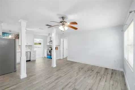 1827 Nevada Avenue NE St Petersburg FL 33703