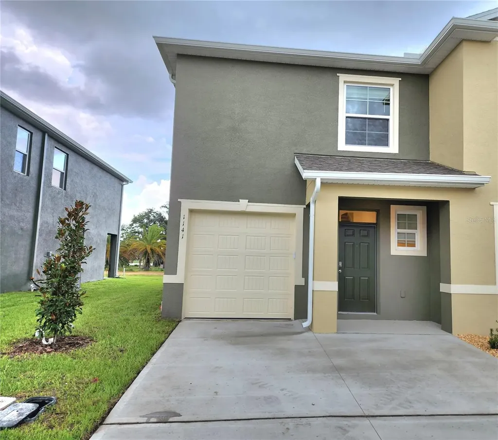 1141 Blue Jay Drive Davenport FL 33837