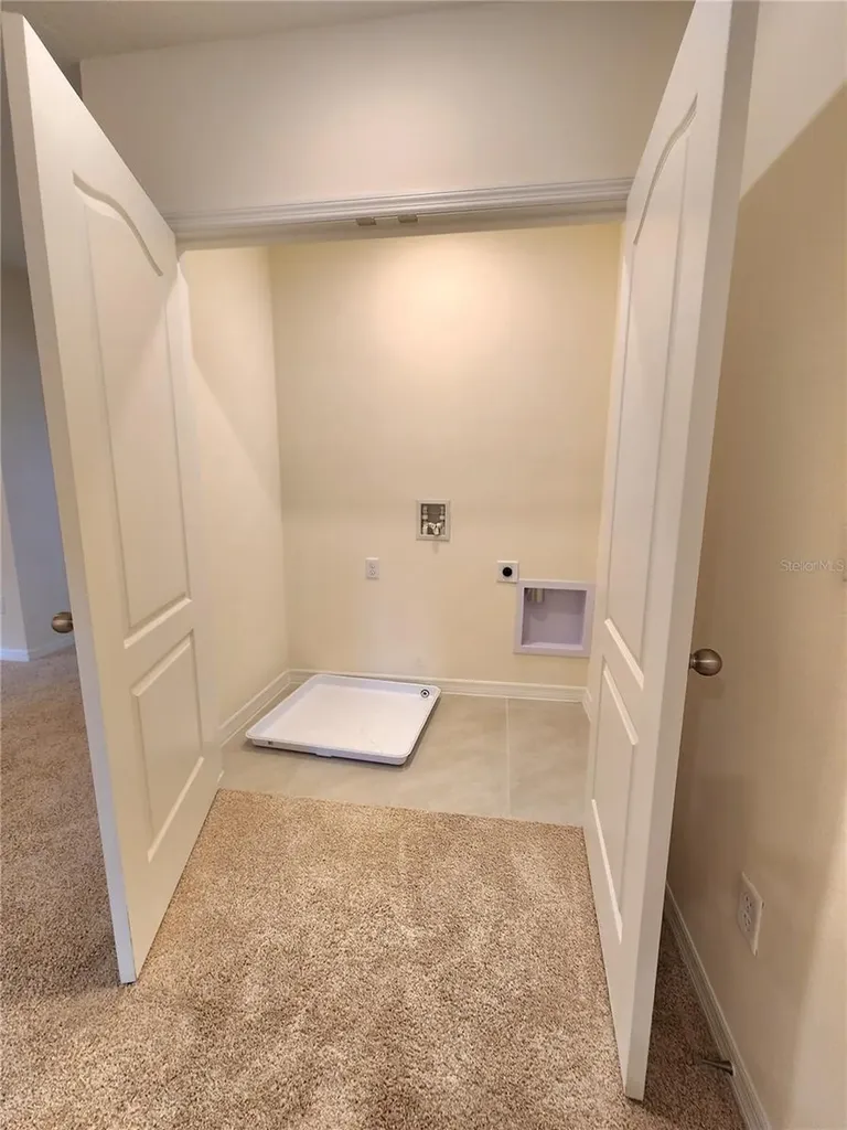 1141 Blue Jay Drive Davenport FL 33837