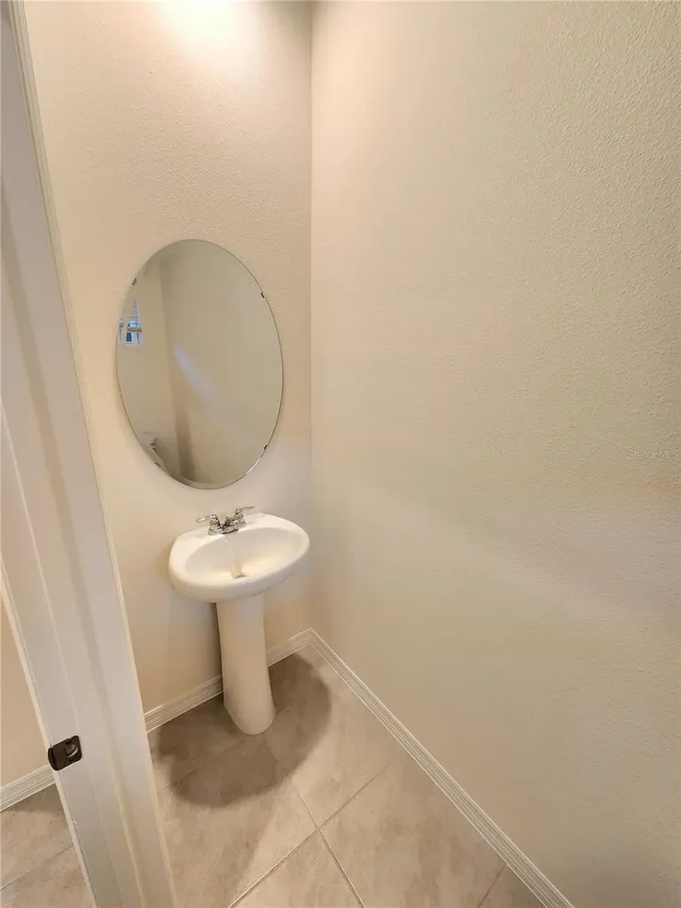 1141 Blue Jay Drive Davenport FL 33837