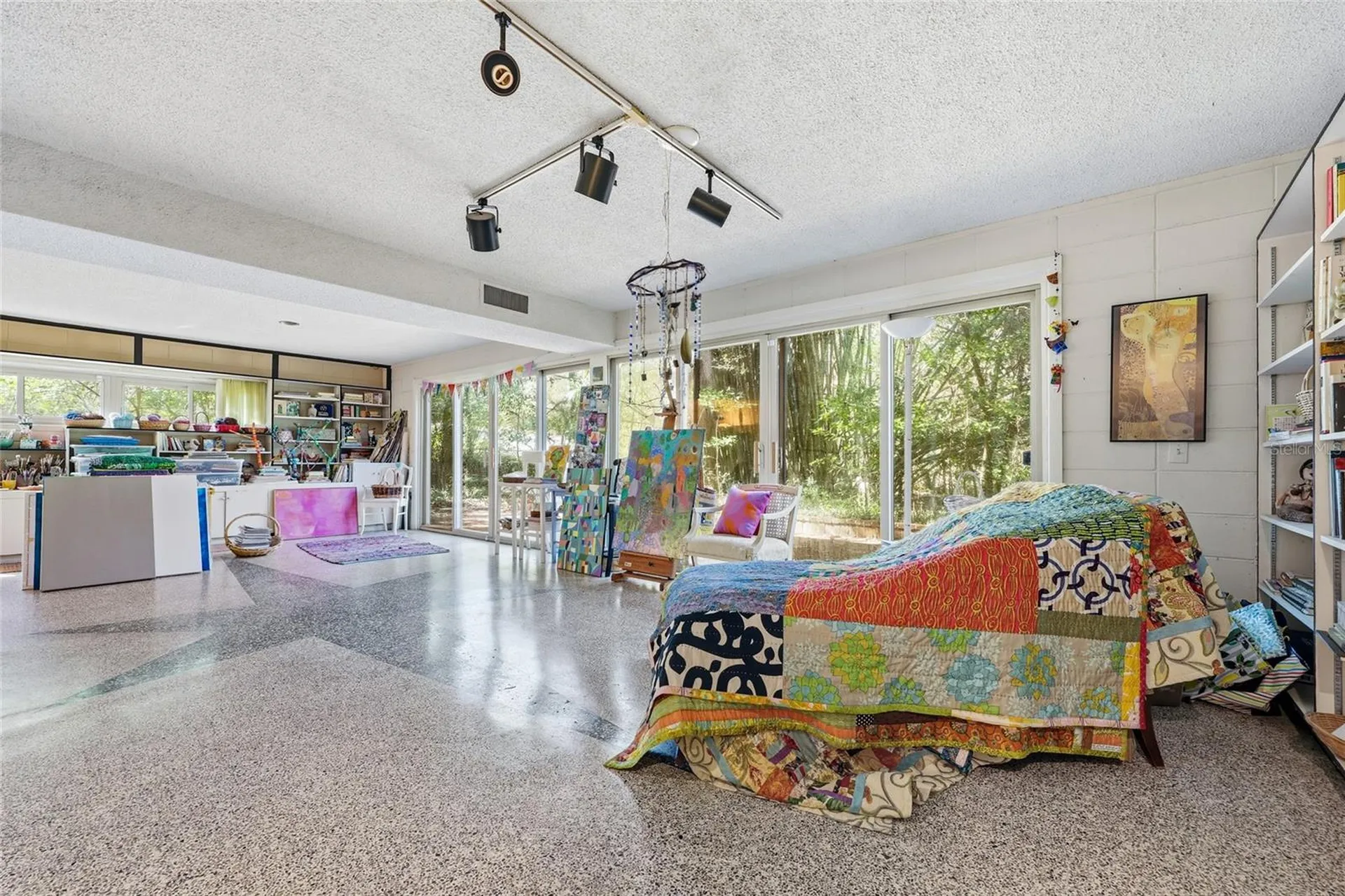 2074 NW 11th Road Gainesville FL 32605