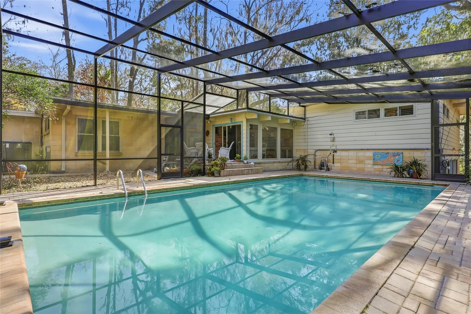 2074 NW 11th Road Gainesville FL 32605