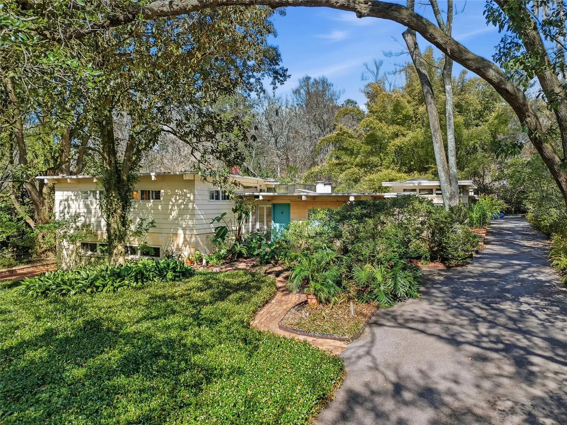 2074 NW 11th Road Gainesville FL 32605