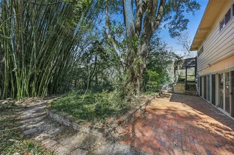 2074 NW 11th Road Gainesville FL 32605