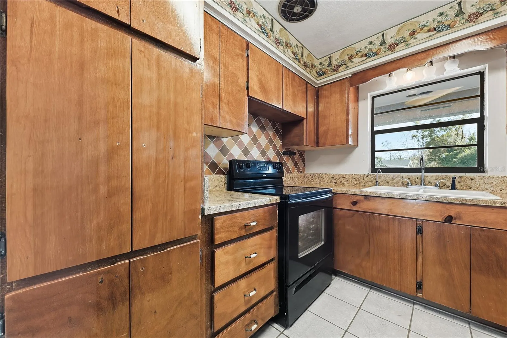 3809 Needles Drive Orlando FL 32810