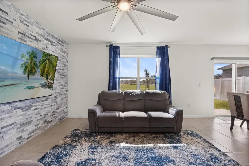 1467 Riverboat Drive Kissimmee FL 34744