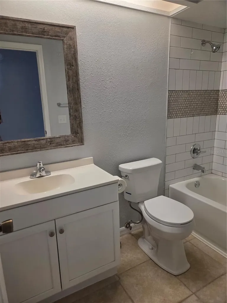 743 E Alfred Street Tavares FL 32778
