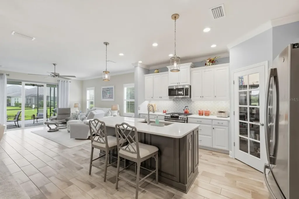 2723 Sapphire Blue Lane Bradenton FL 34211
