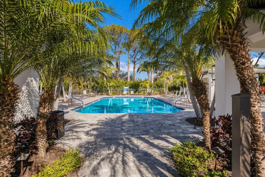 2723 Sapphire Blue Lane Bradenton FL 34211