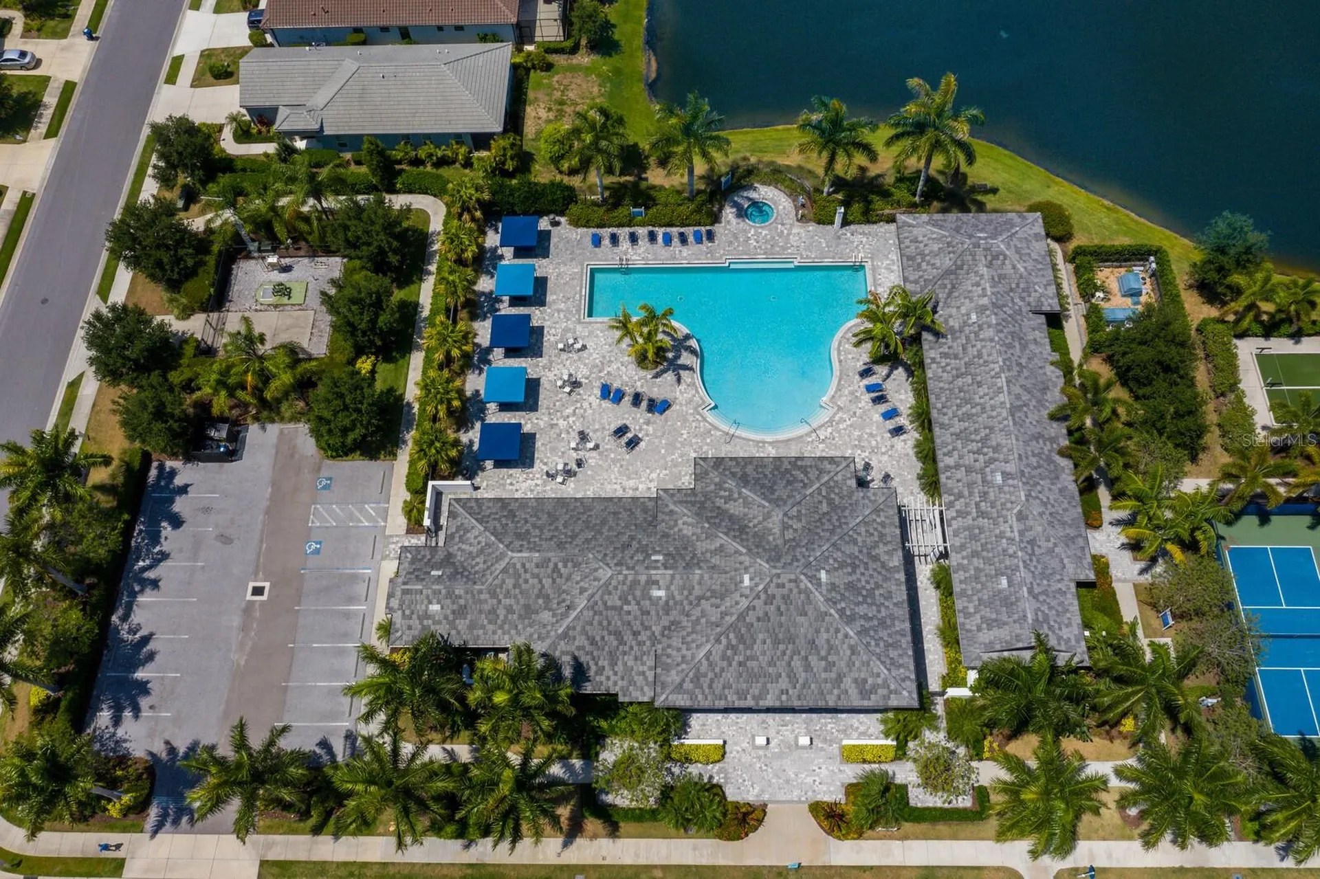 2723 Sapphire Blue Lane Bradenton FL 34211