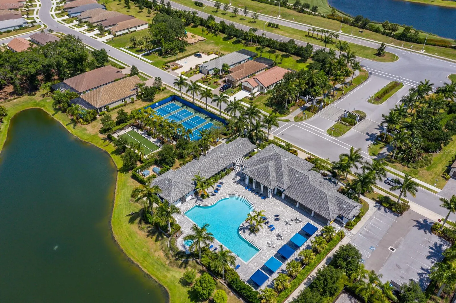 2723 Sapphire Blue Lane Bradenton FL 34211