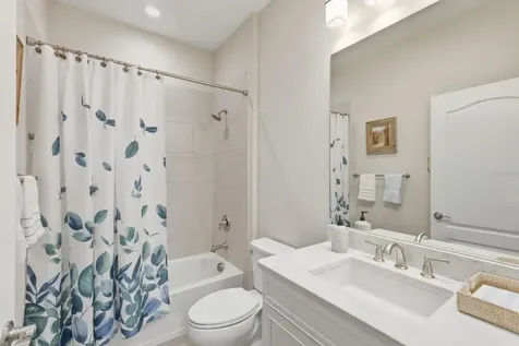2723 Sapphire Blue Lane Bradenton FL 34211