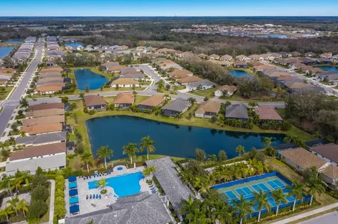 2723 Sapphire Blue Lane Bradenton FL 34211