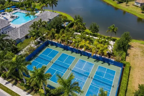 2723 Sapphire Blue Lane Bradenton FL 34211