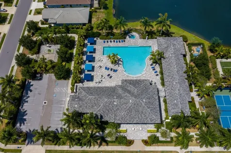 2723 Sapphire Blue Lane Bradenton FL 34211