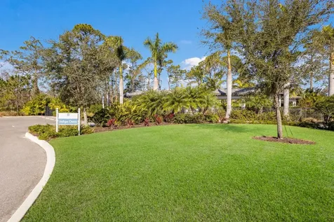 2723 Sapphire Blue Lane Bradenton FL 34211