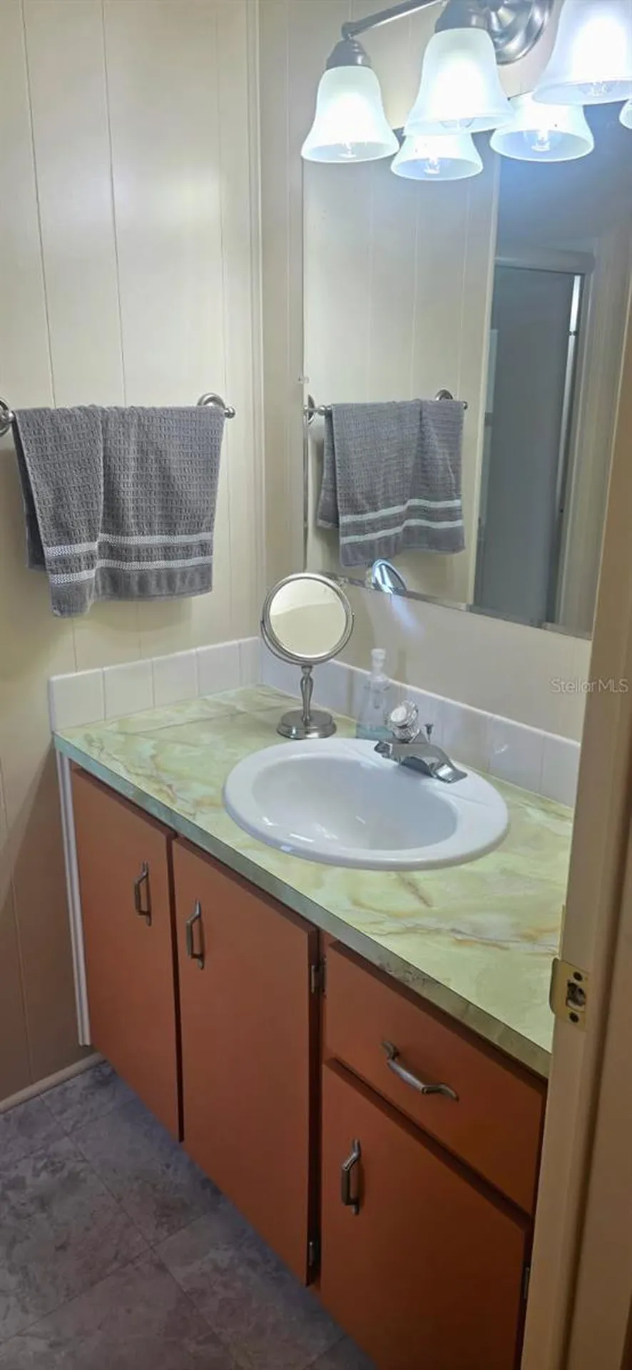 40 Concord Lane Palm Harbor FL 34684