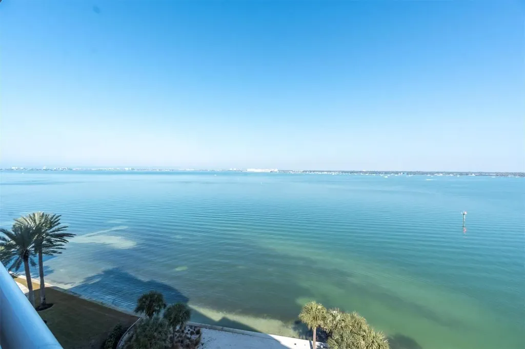 4993 Bacopa Lane S St Petersburg FL 33715