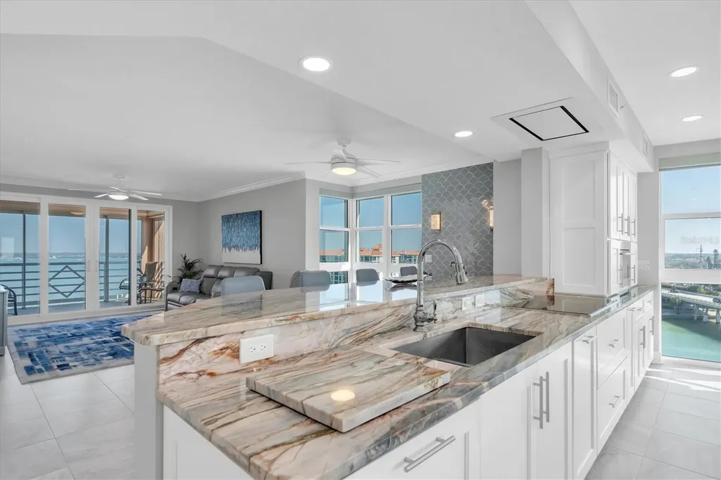 4993 Bacopa Lane S St Petersburg FL 33715
