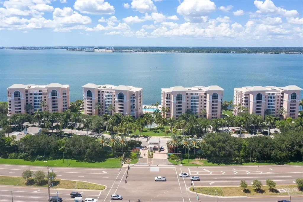 4993 Bacopa Lane S St Petersburg FL 33715