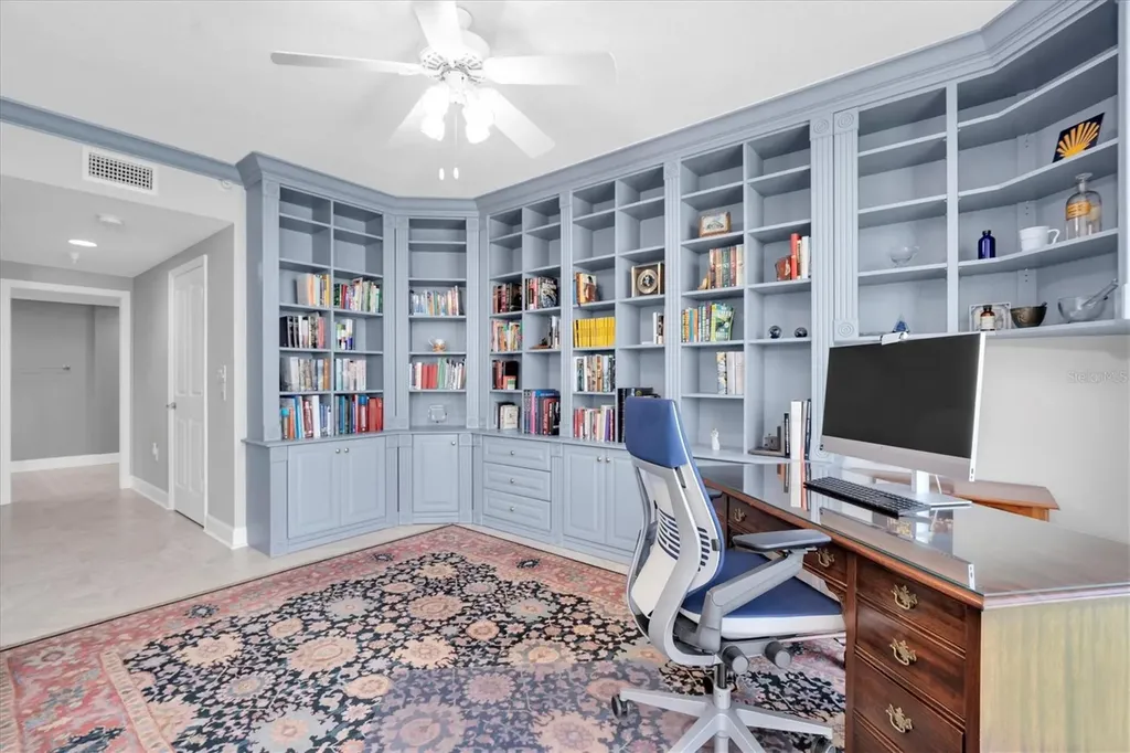 4993 Bacopa Lane S St Petersburg FL 33715