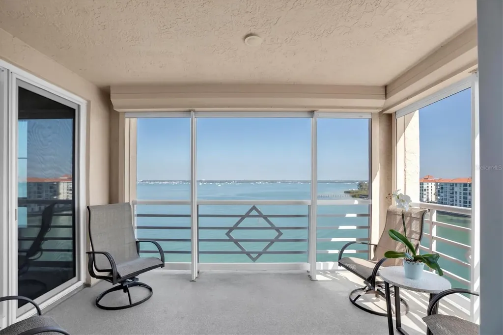 4993 Bacopa Lane S St Petersburg FL 33715