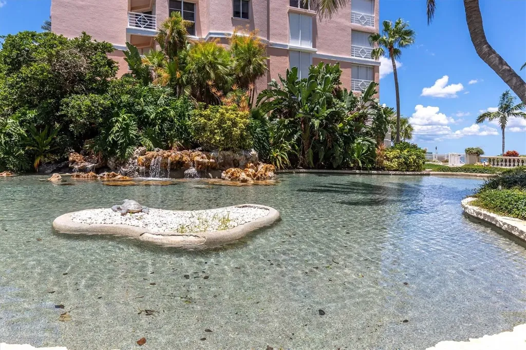 4993 Bacopa Lane S St Petersburg FL 33715