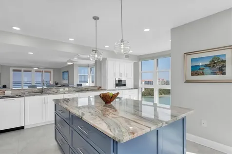 4993 Bacopa Lane S St Petersburg FL 33715