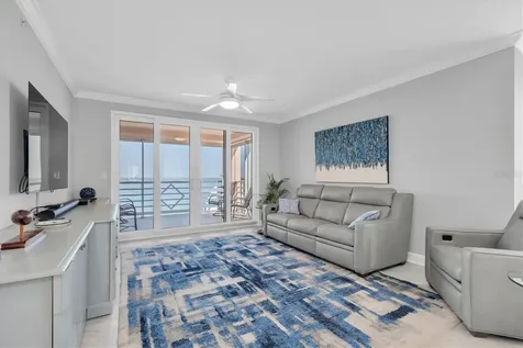 4993 Bacopa Lane S St Petersburg FL 33715